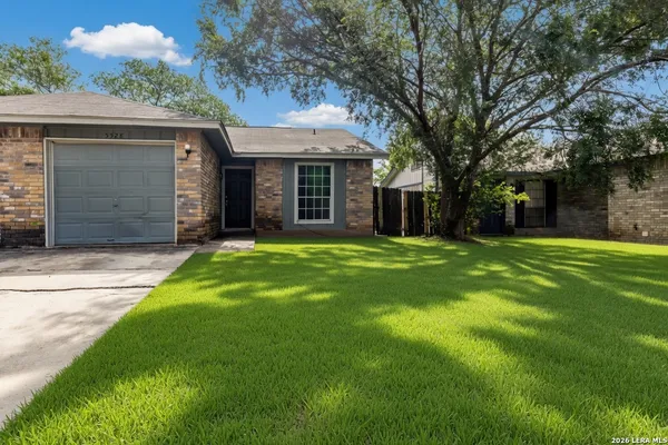 $1,200 | 5528 Lochmoor, San Antonio, TX 78244