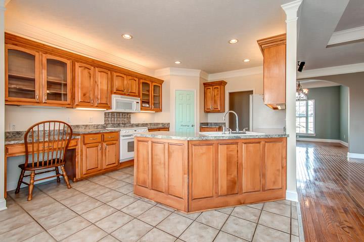 242 Rock Bridge Road Gallatin, TN 37066 - Photo 9 of 28 Gallery Image 9