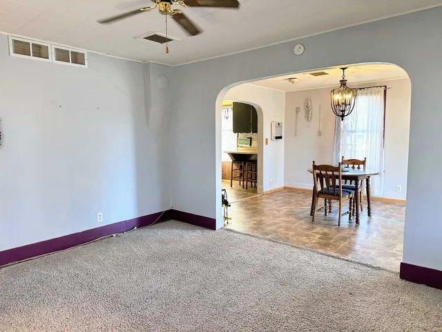 $225,000 | 412 North Wacouta Avenue, Prairie du Chien, WI 53821