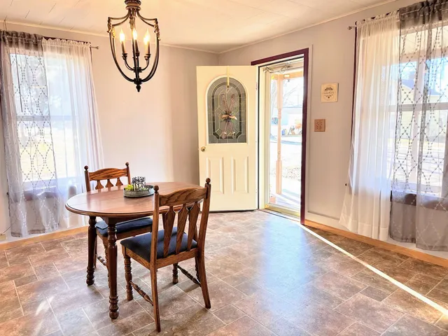 $225,000 | 412 North Wacouta Avenue, Prairie du Chien, WI 53821