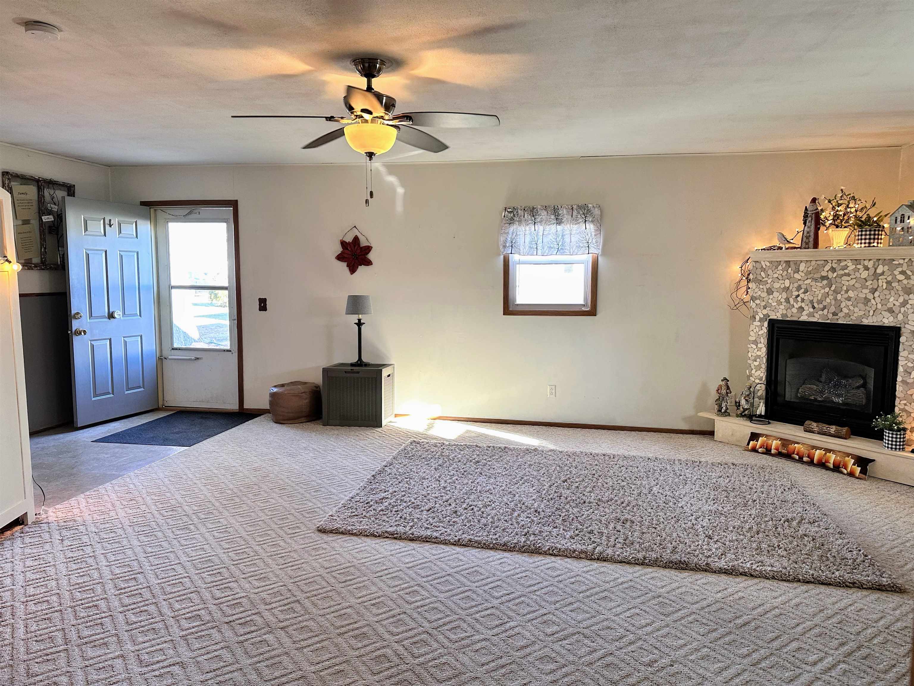 412 North Wacouta Avenue Prairie du Chien, WI 53821 - Photo 15 of 25