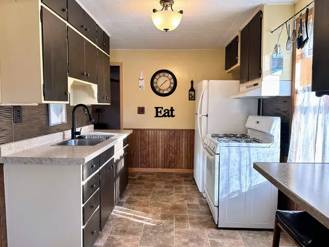 $225,000 | 412 North Wacouta Avenue, Prairie du Chien, WI 53821