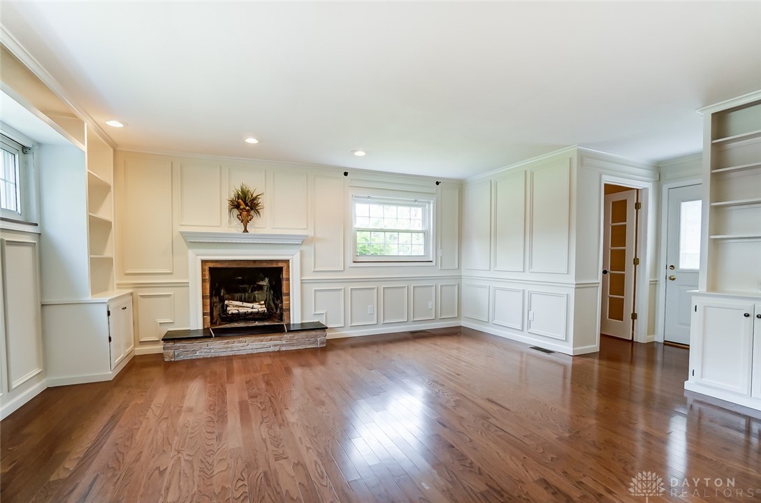 433 Avon Way Kettering, OH 45429 - Photo 6 of 37