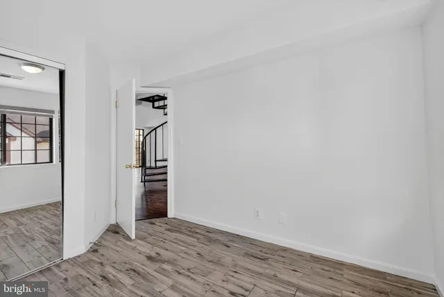 $2,500 | 6017 F Curtier Drive, Unit F, Alexandria, VA 22310