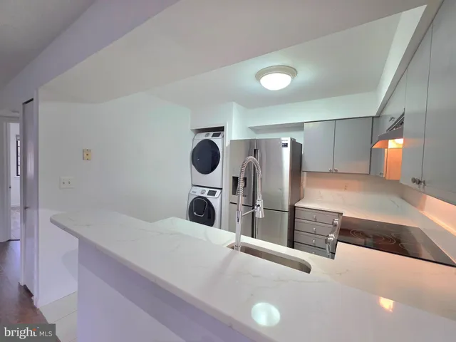 $2,500 | 6017 F Curtier Drive, Unit F, Alexandria, VA 22310