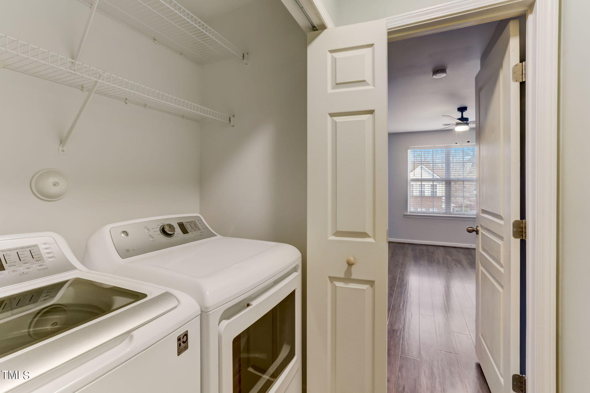 4401 Sugarbend Way Raleigh, NC 27606 - Photo 15 of 20 15-web-or-mls-Sugarbend Way-015