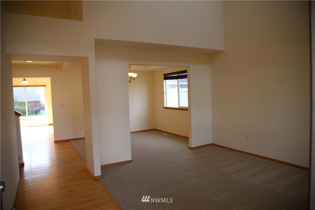 3602 186th Place Southeast Bothell, WA 98012 - Photo 2 of 12 Gallery Image 2