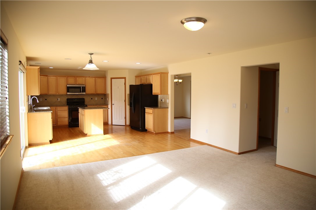 3602 186th Place Southeast Bothell, WA 98012 - Photo 5 of 12 Gallery Image 5