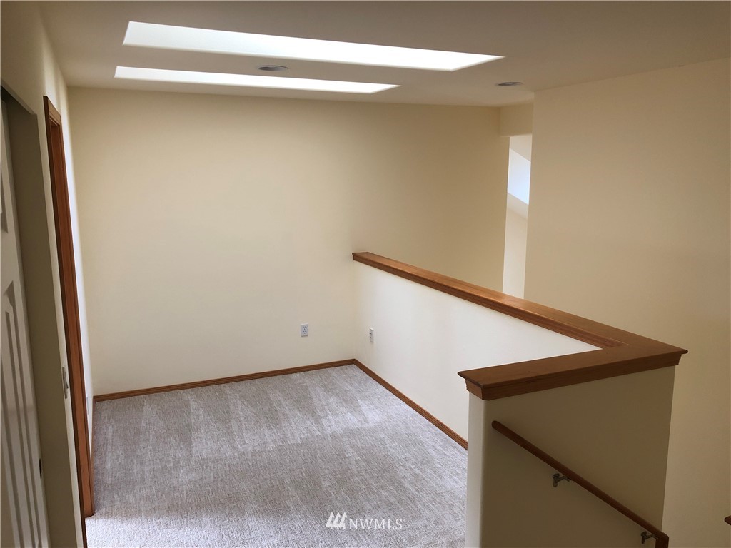 3602 186th Place Southeast Bothell, WA 98012 - Photo 8 of 12 Gallery Image 8