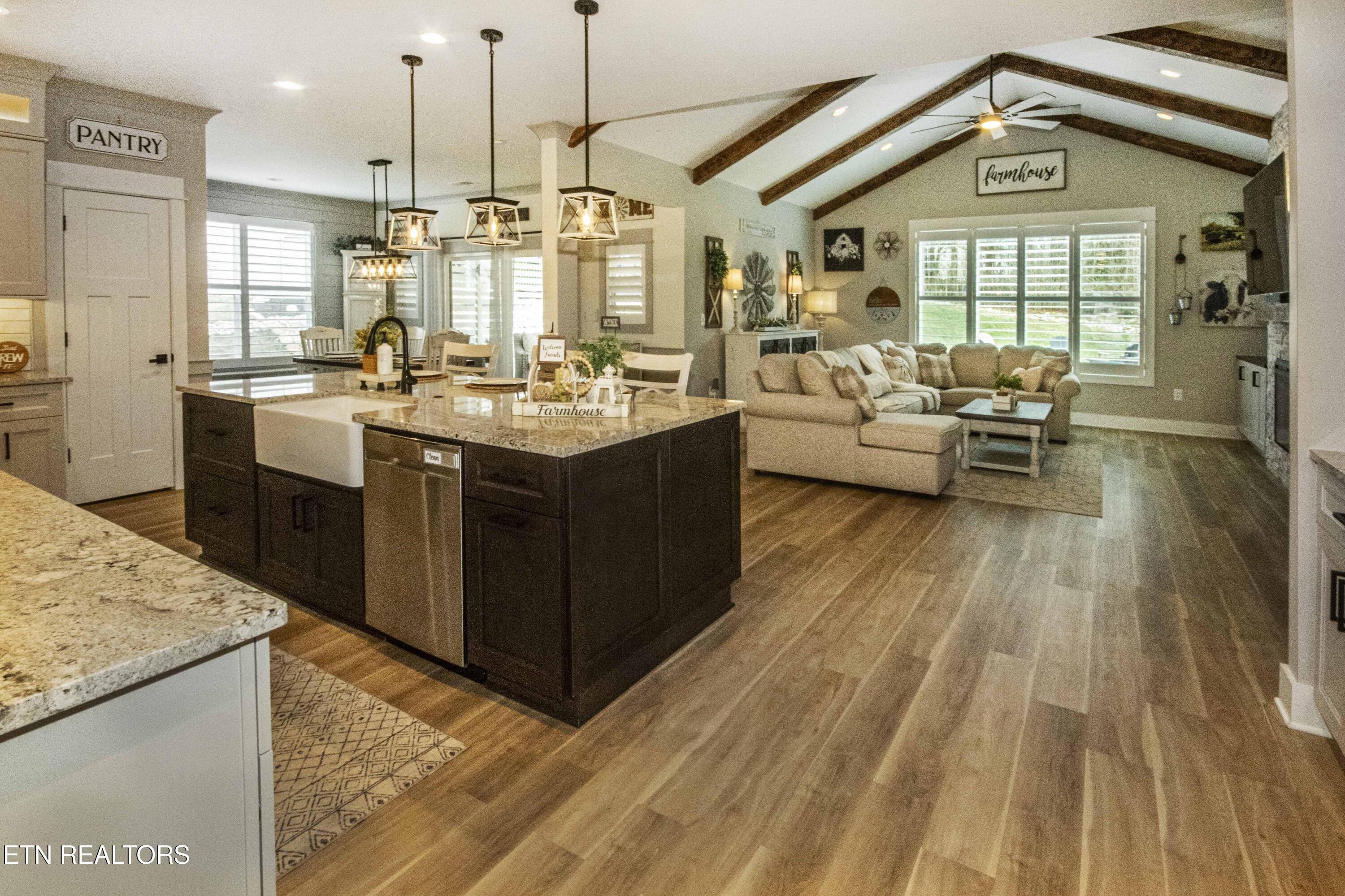 178 Saloli Way Loudon, TN 37774 - Photo 13 of 58 Great room