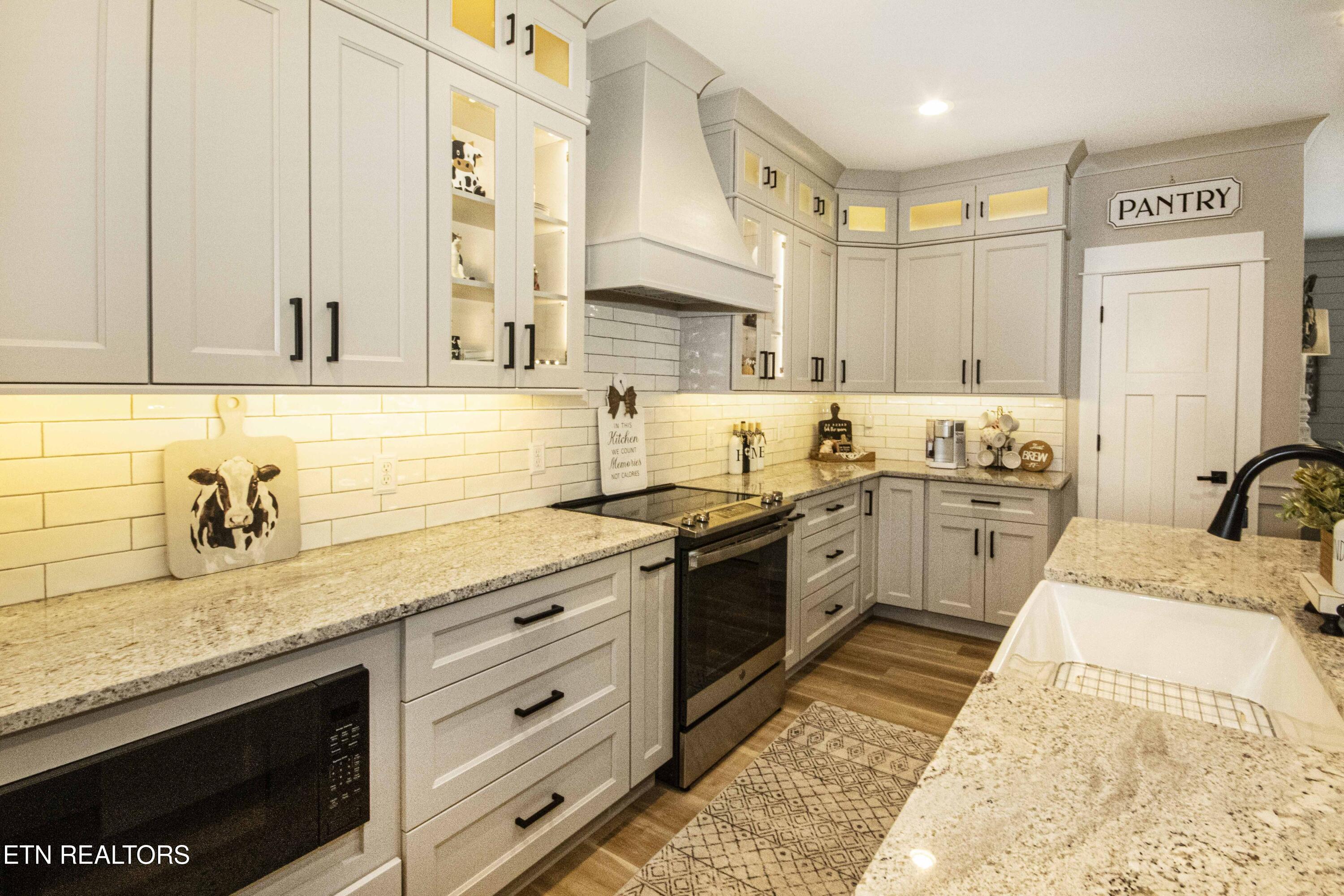 178 Saloli Way Loudon, TN 37774 - Photo 16 of 58 Kitchen