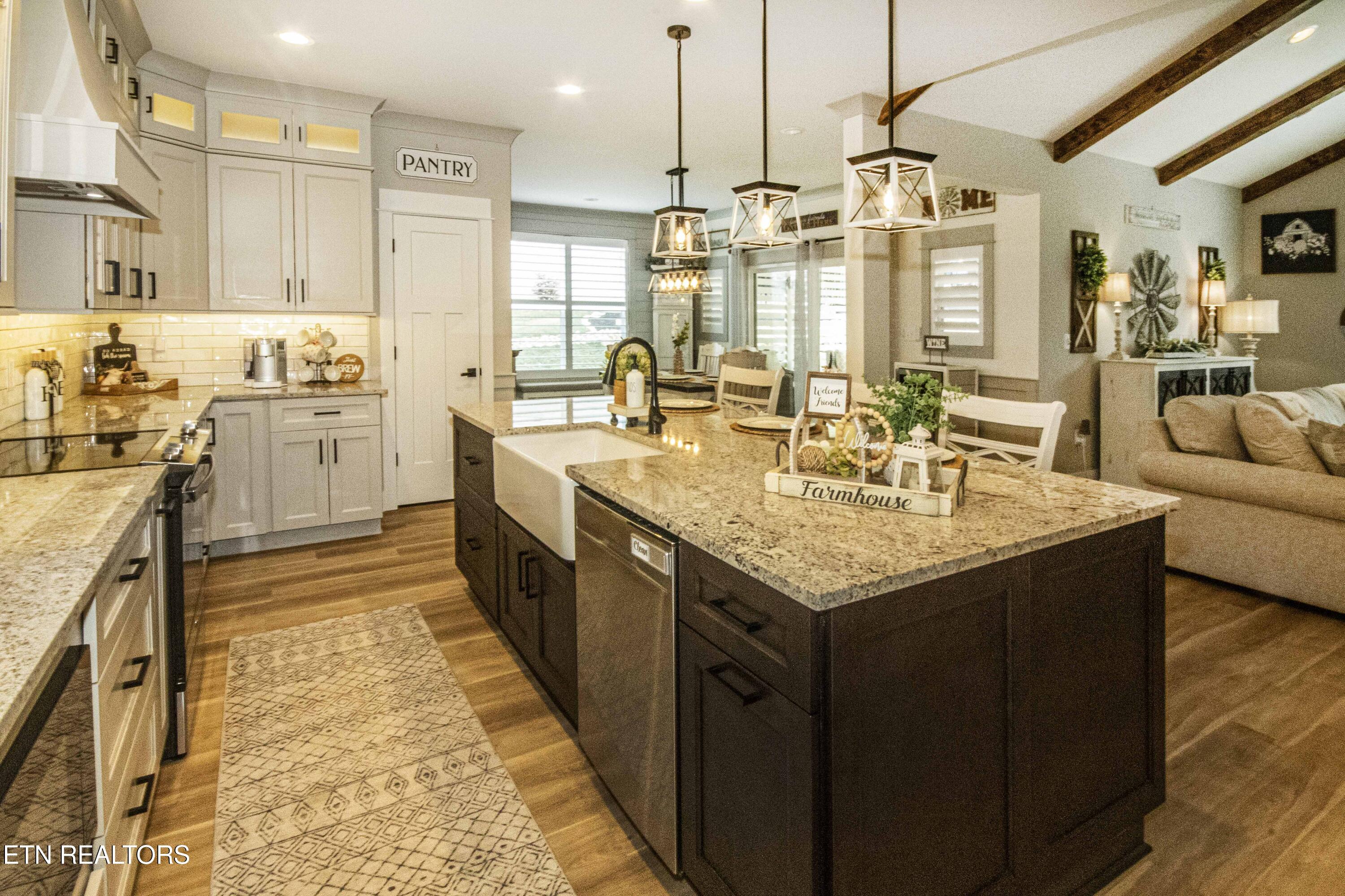 178 Saloli Way Loudon, TN 37774 - Photo 17 of 58 Kitchen