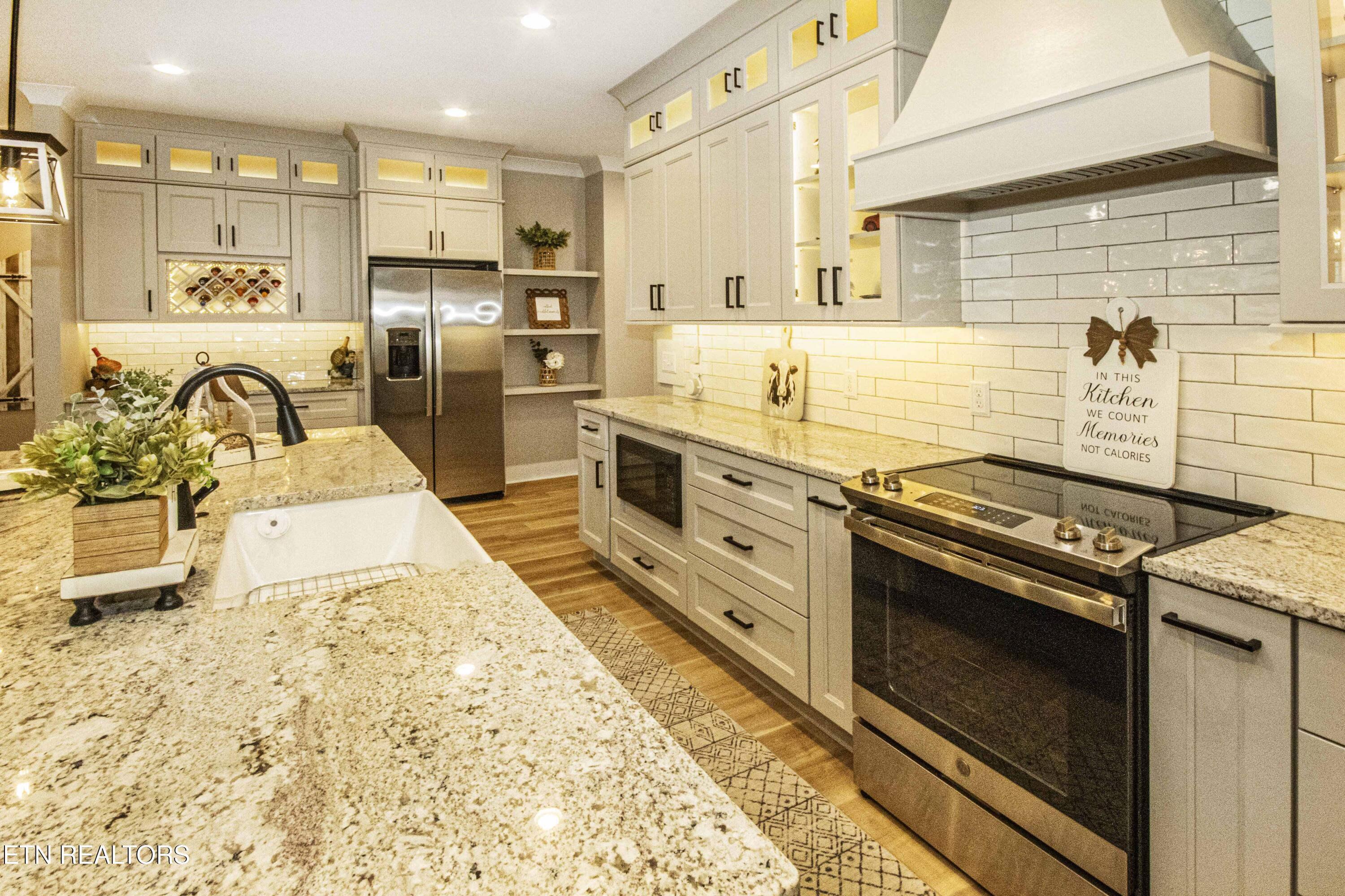 178 Saloli Way Loudon, TN 37774 - Photo 18 of 58 Kitchen