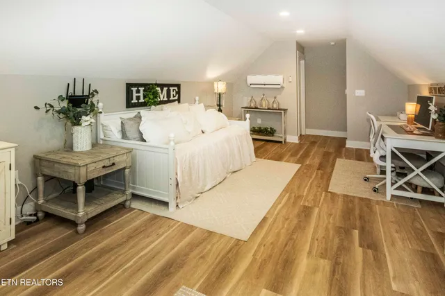 $729,000 | 178 Saloli Way, Loudon, TN 37774