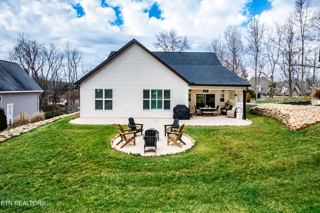 $729,000 | 178 Saloli Way, Loudon, TN 37774