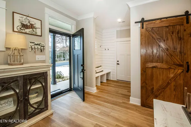 $729,000 | 178 Saloli Way, Loudon, TN 37774