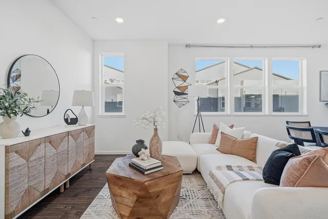 $995,000 | 621 Blackbury Lane, San Jose, CA 95133