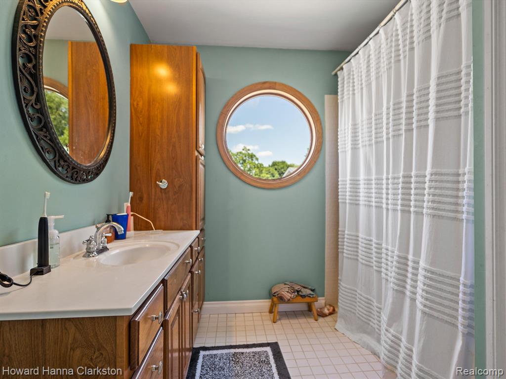3097 Lansdowne Road Waterford, MI 48329 - Photo 28 of 33 Gallery Image 28