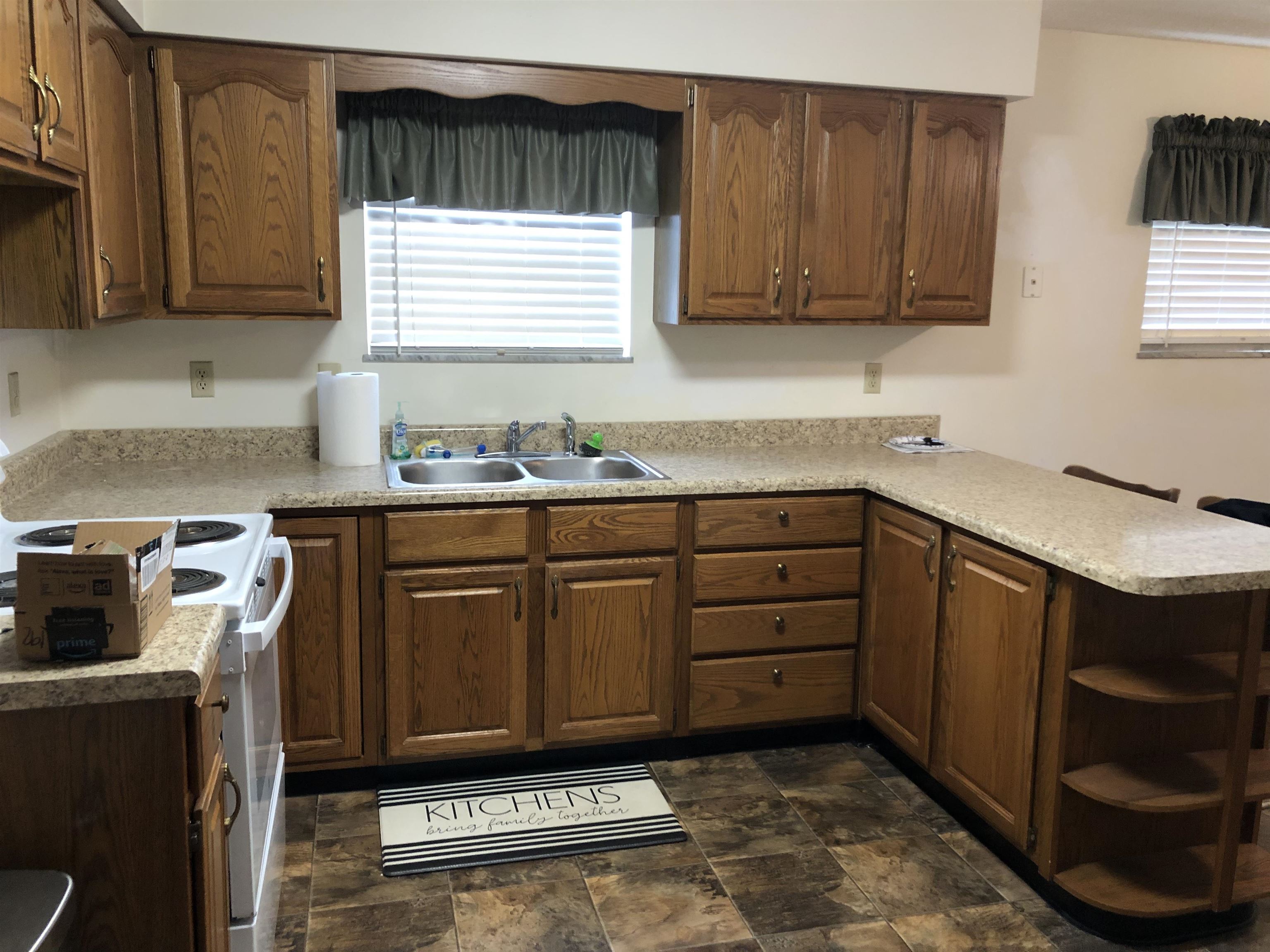 802 East Main Street Greenup, KY 41144 - Photo 5 of 14