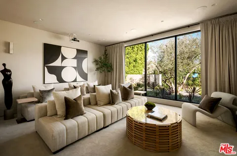 $6,170,000 | 4165 Nagle Avenue, Sherman Oaks, CA 91423