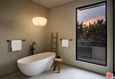 $6,170,000 | 4165 Nagle Avenue, Sherman Oaks, CA 91423