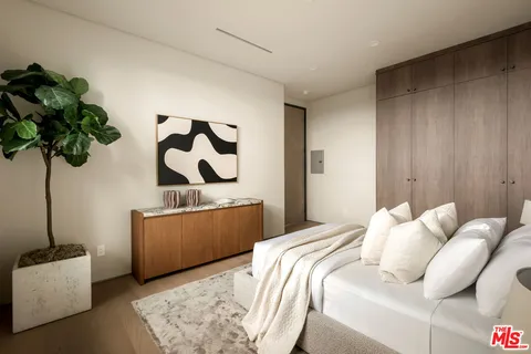 $6,170,000 | 4165 Nagle Avenue, Sherman Oaks, CA 91423