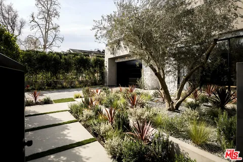 $6,170,000 | 4165 Nagle Avenue, Sherman Oaks, CA 91423