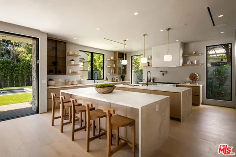 $6,170,000 | 4165 Nagle Avenue, Sherman Oaks, CA 91423