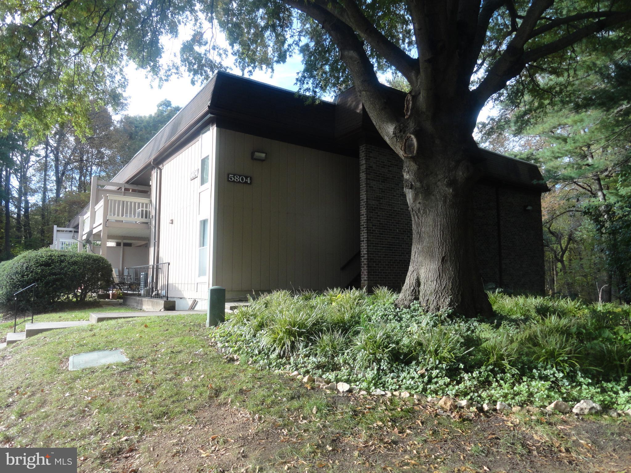 5804 Royal Ridge Drive, Unit K Springfield, VA 22152 - Photo 2 of 33 Exterior (General)