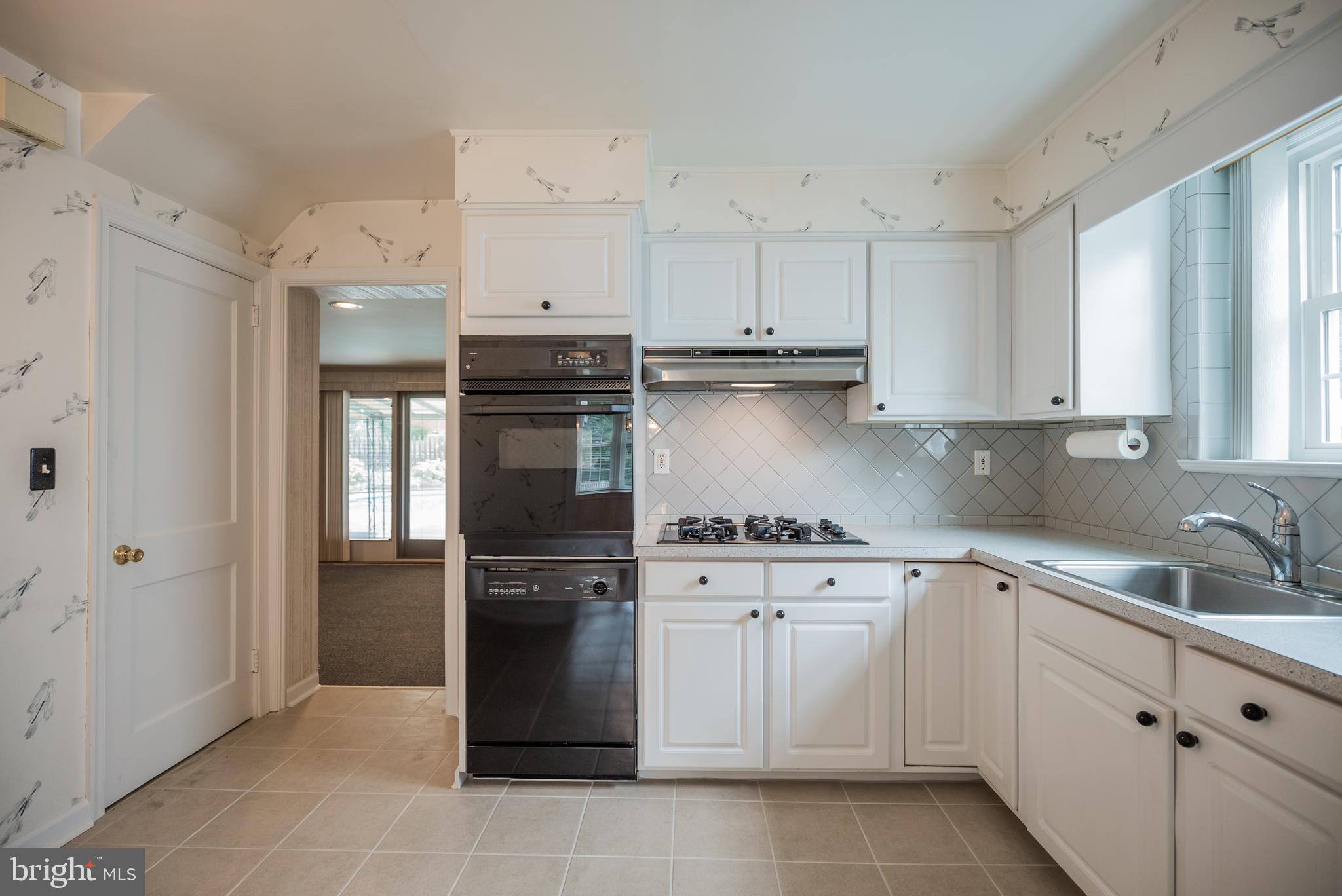 15 Bennington Road Havertown, PA 19083 - Photo 7 of 30 Gallery Image 7