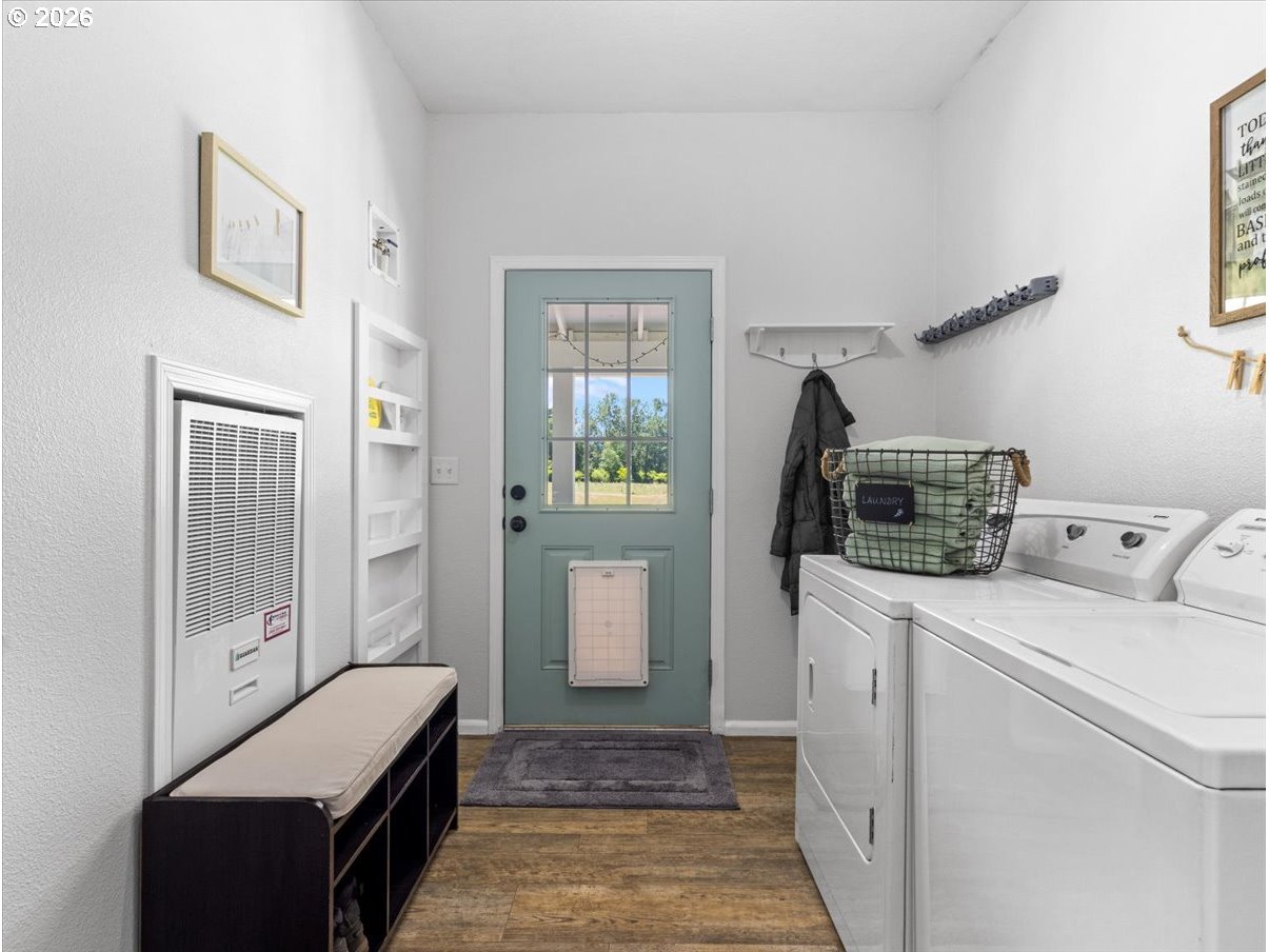 27737 Southeast Currin Road Estacada, OR 97023 - Photo 18 of 40 Laundry