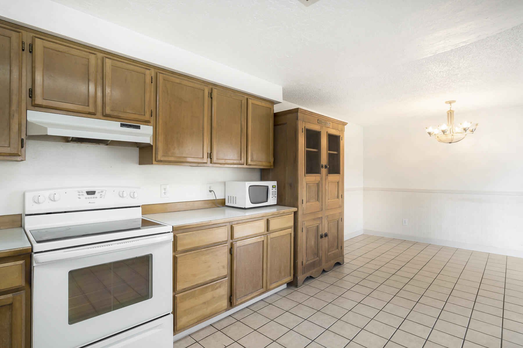 61865 Dobbin Road Bend, OR 97702 - Photo 12 of 38 12
