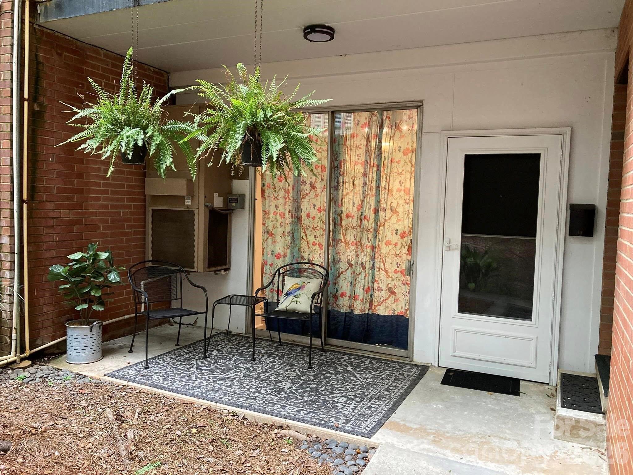 400 Queens Road, Unit E5 Charlotte, NC 28207 - Photo 2 of 15