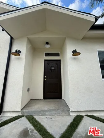 a view of an outdoor space