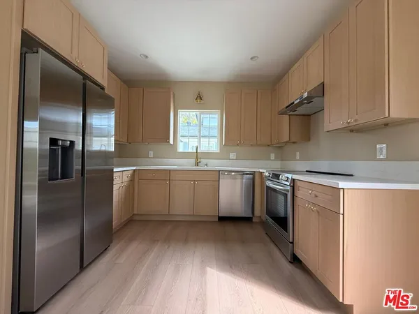$3,250 | 20748 Stagg Street, Winnetka, CA 91306