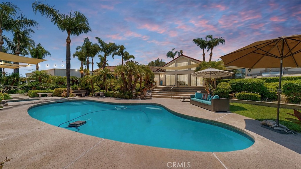17850 Vista Del Lago Drive Riverside, CA 92503 - Photo 4 of 75