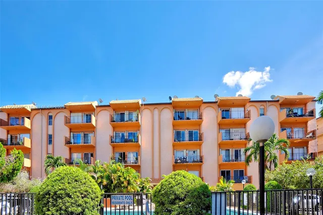 an aerial view of tennis court