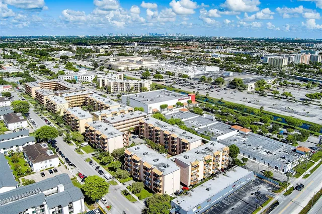 $189,900 | 1950 West 54th Street, Unit 313, Hialeah, FL 33012