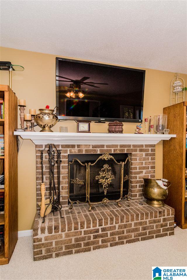 100 Spinnaker Lane Alabaster, AL 35007 - Photo 5 of 33