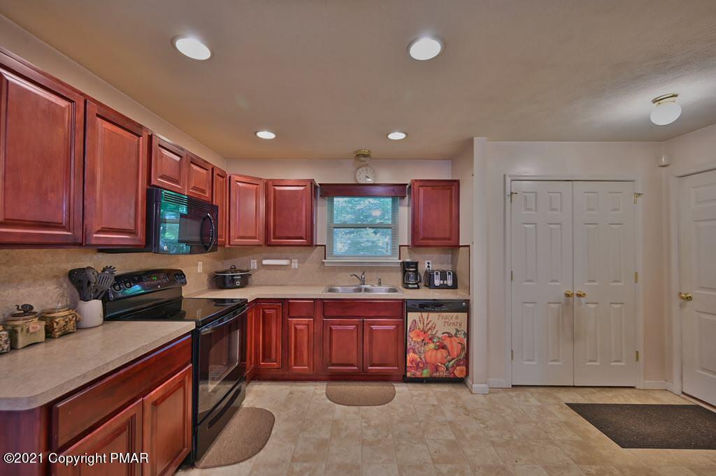 452 Northampton Road Tobyhanna, PA 18466 - Photo 16 of 40 Photo 22
