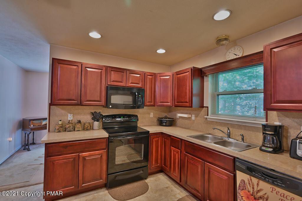 452 Northampton Road Tobyhanna, PA 18466 - Photo 20 of 40 Photo 28