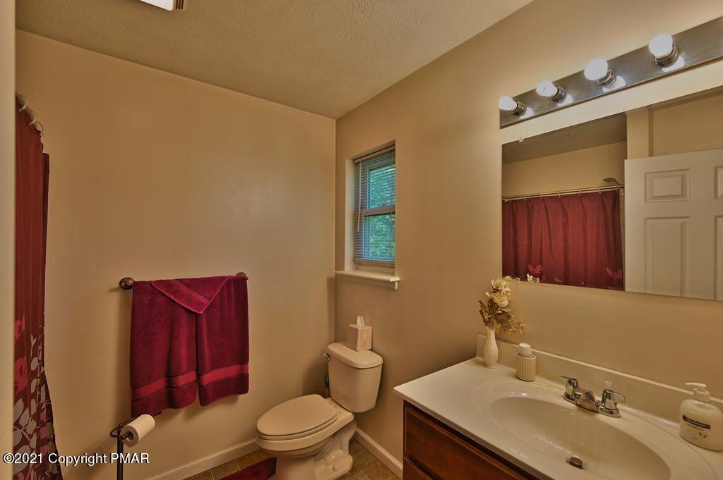 452 Northampton Road Tobyhanna, PA 18466 - Photo 24 of 40 Photo 34