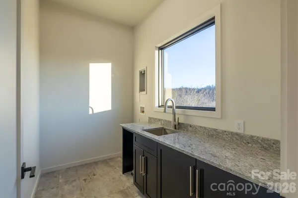 $1,845,000 | 463 Summit Trail, Nebo, NC 28761