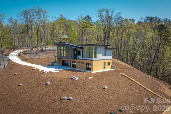$1,845,000 | 463 Summit Trail, Nebo, NC 28761