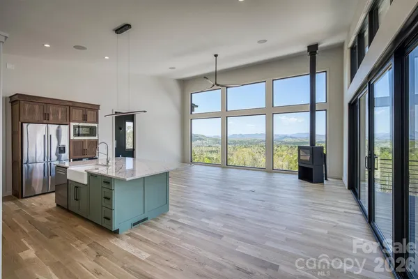 $1,845,000 | 463 Summit Trail, Nebo, NC 28761