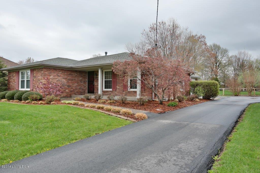 303 Moser Road Louisville, KY 40243 - Photo 3 of 38 JI0A4551