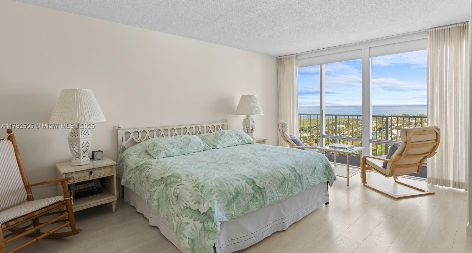 881 Ocean Drive, Unit 24C Key Biscayne, FL 33149 - Photo 12 of 22