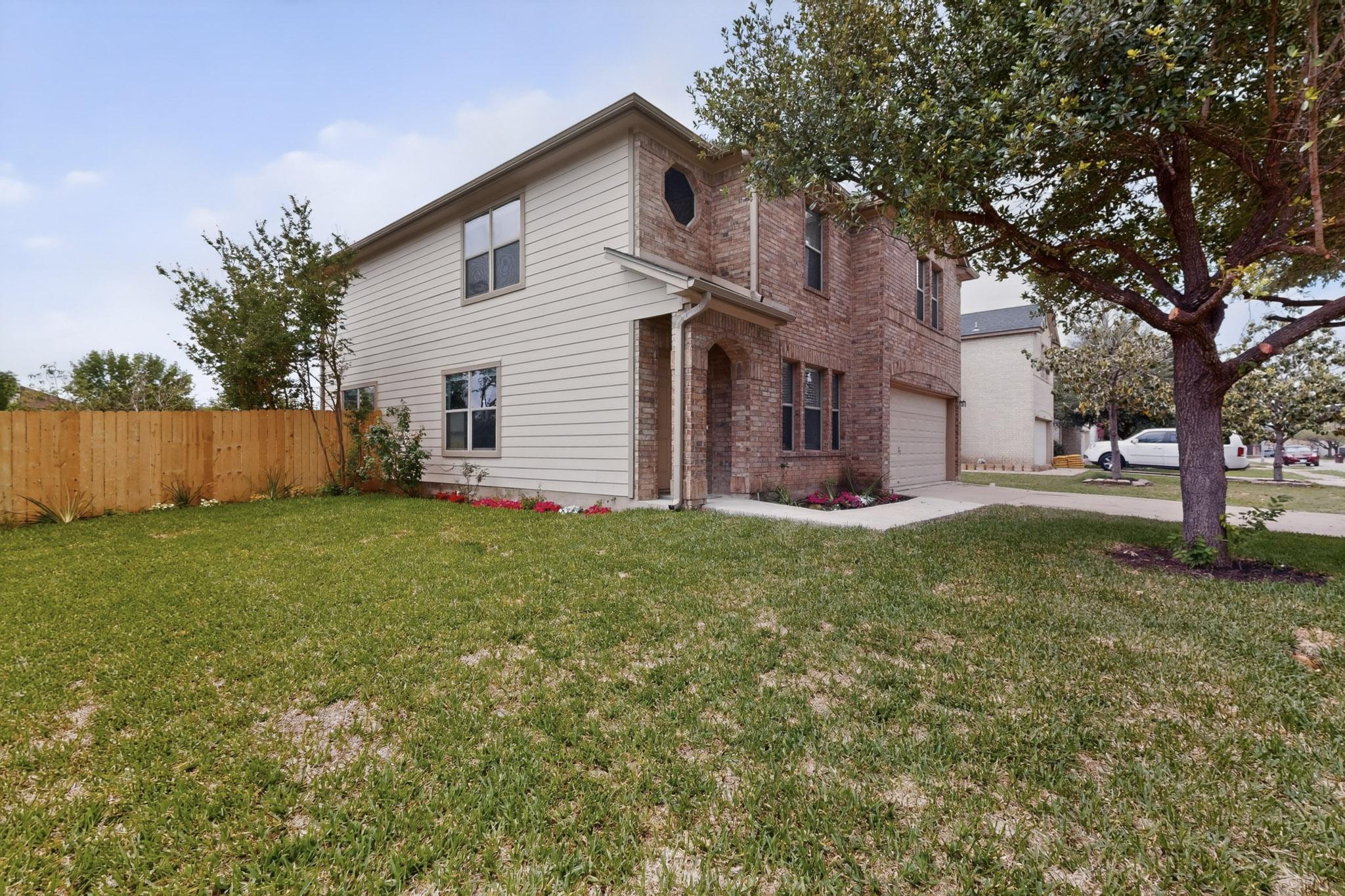 1200 Apollo Circle Round Rock, TX 78664 - Photo 38 of 45 front view of a house with a yard