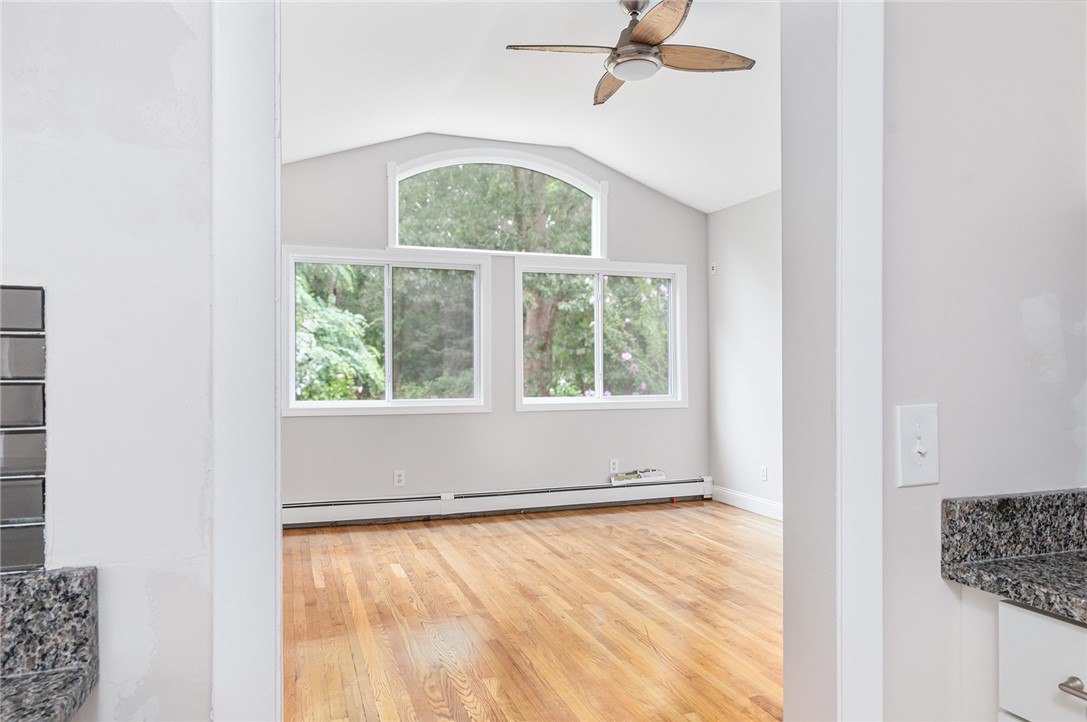 237 Shamrock Drive Warwick, RI 02886 - Photo 11 of 32