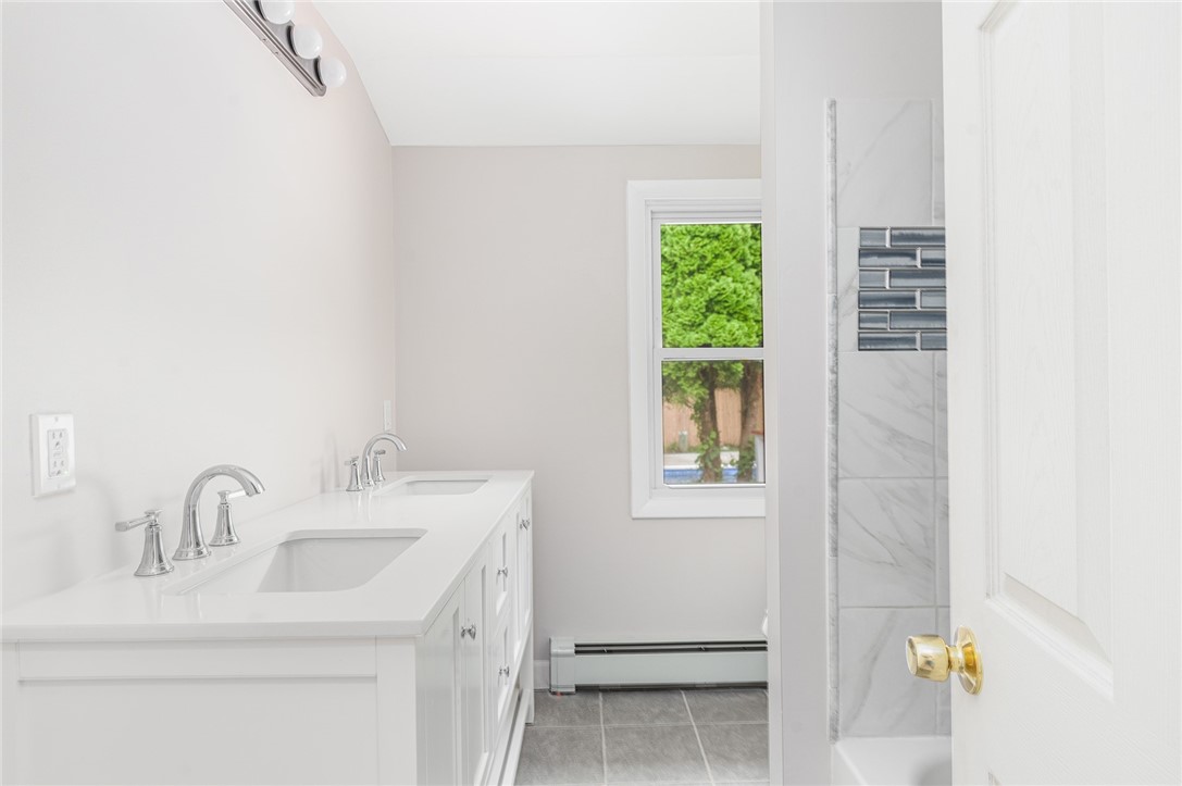 237 Shamrock Drive Warwick, RI 02886 - Photo 14 of 32